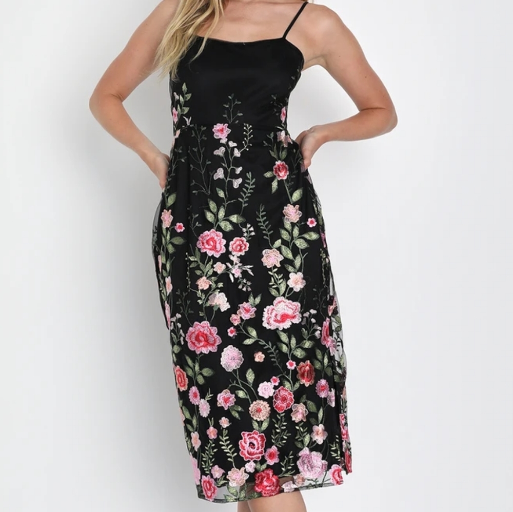 Lulu's Blooming For Love Black Floral Embroidered Midi Dress NWOT